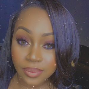 Meet your Posher, Phyllis